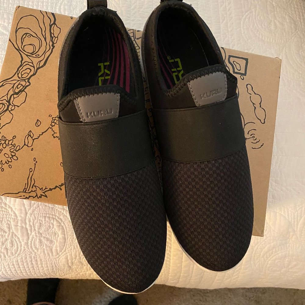 KURU - Ellie Sneakers Size 10 NWT